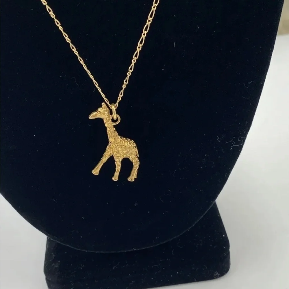 J. CREW Gold Tone Giraffe Animal Pendant Necklace 28